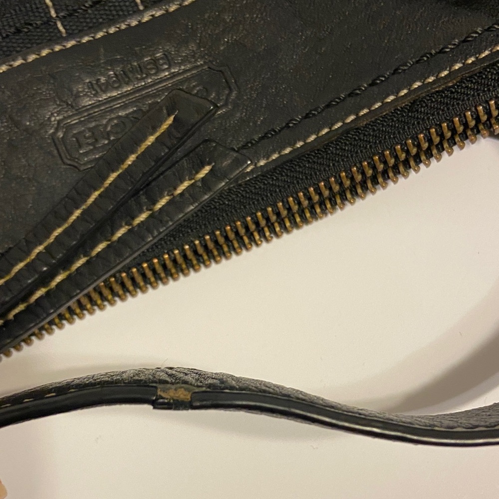 Coach Black signature canvass n Leather Shoulder Bag - Picture 5 of 11